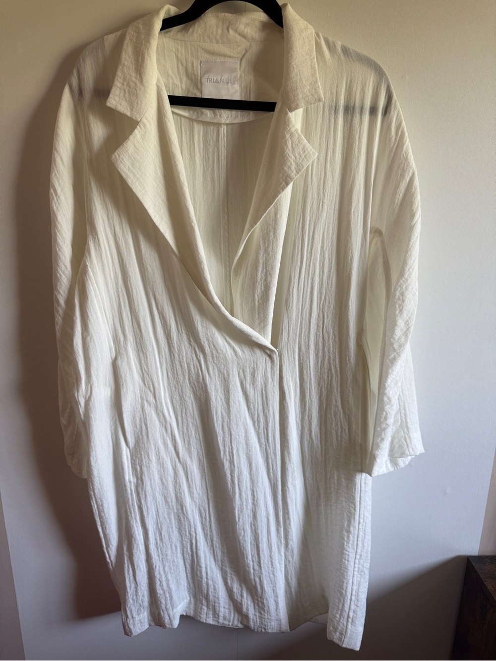 The Triangle white gauze resortwear beach cover-up tunic in size Free. Fits L/XL